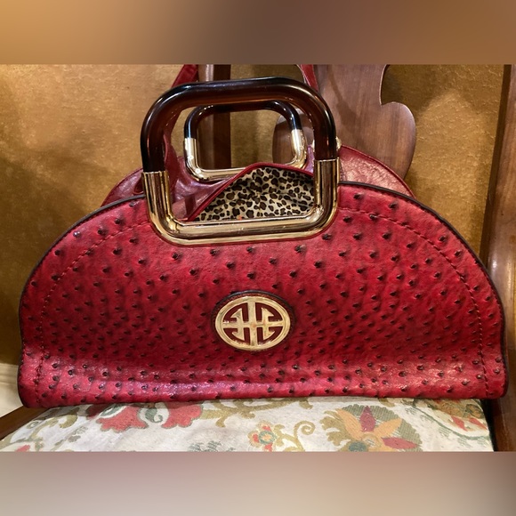 Faux ostrich print handbag with detachable strap - Picture 4 of 5